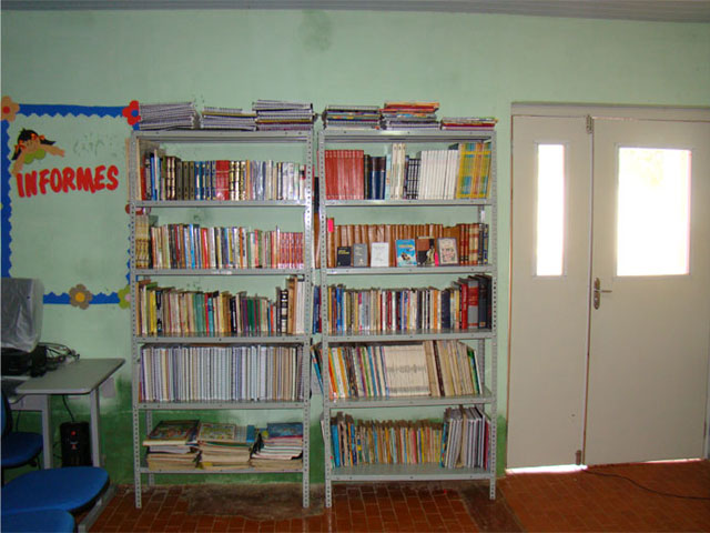 Cisternas e Biblioteca Solidaria