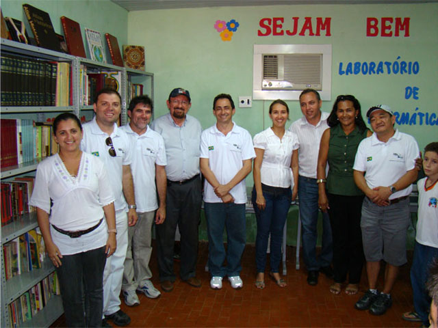Cisternas e Biblioteca Solidaria