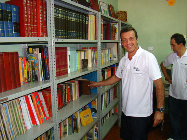 Cisternas e Biblioteca Solidaria
