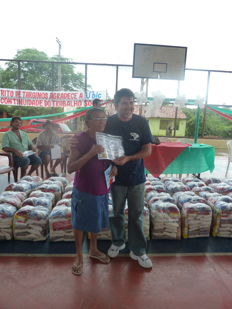 Entrega de Cisternas e Biblioteca Solidaria - Comunidade de Targinos/Canindé/CE